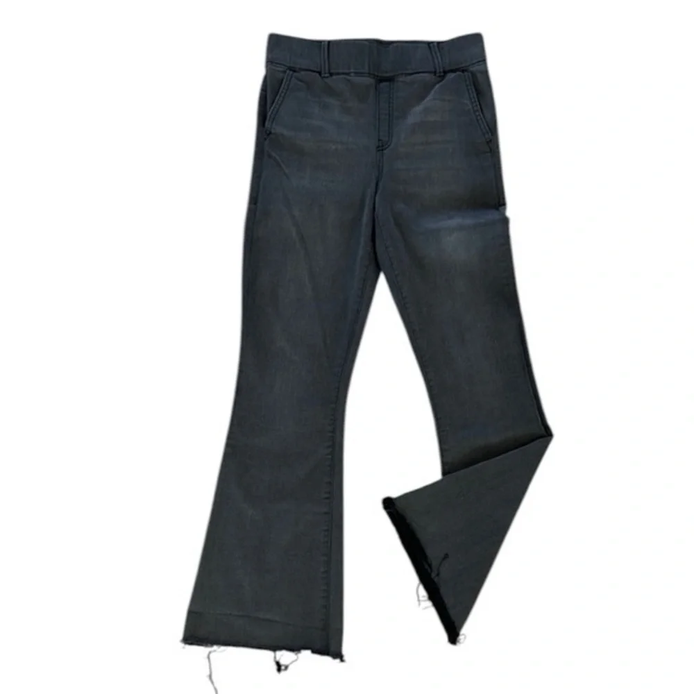 Juicy Couture pull on flare jeans in gray size 27